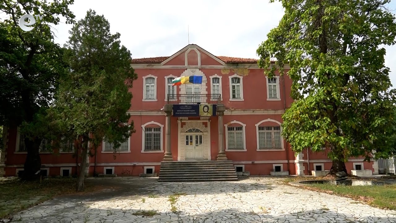 Продължава да се бави ремонтът на Художествената галерия в Кърджали