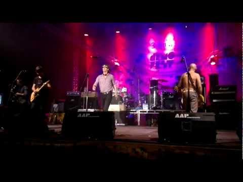 Davor Gobac-Psihomodo pop,tvrdjava Kastel-Demofest I dio.mp4