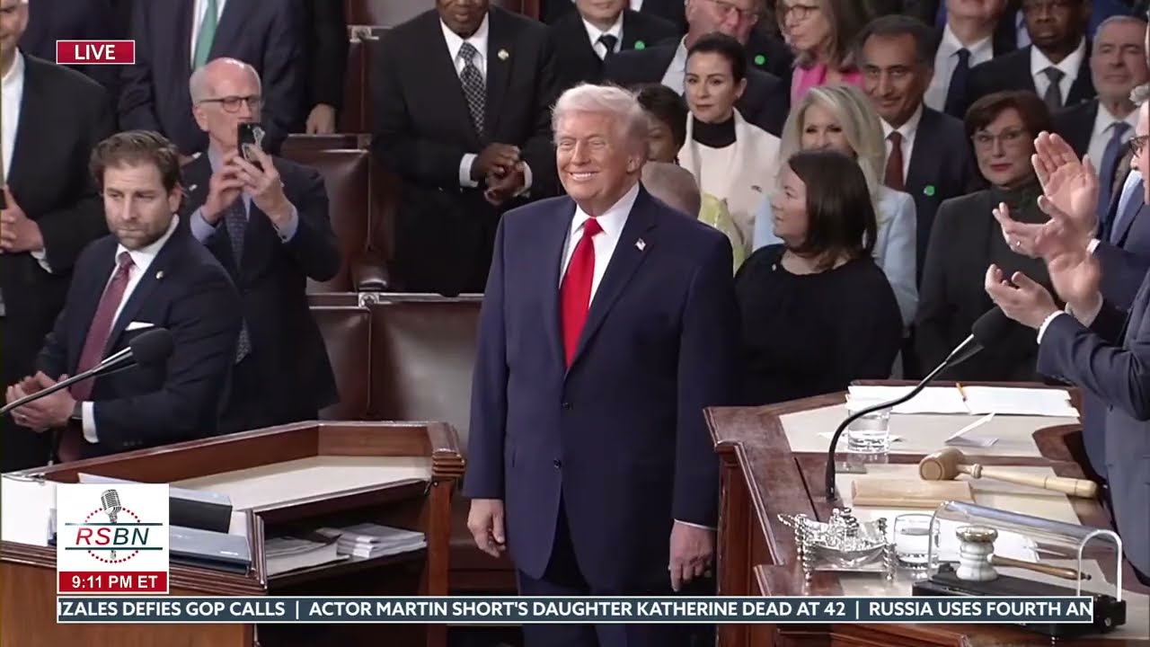 WATCH: President Trump Arrives to Raucous Applause Before His Address - 02/24/26