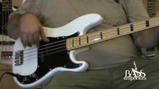 Video thumbnail for Fender 70's Precision Bass Demo by bassemporium