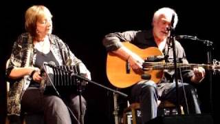 Where Ravens Feed.  Martyn Wyndham-Read &amp; Iris Bishop