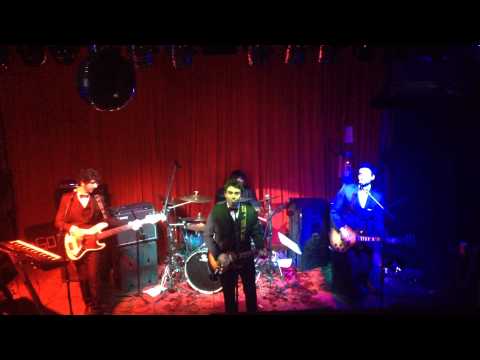 Senhor Bonifácio - Help (Vitrola Bar | 14.06.2014)