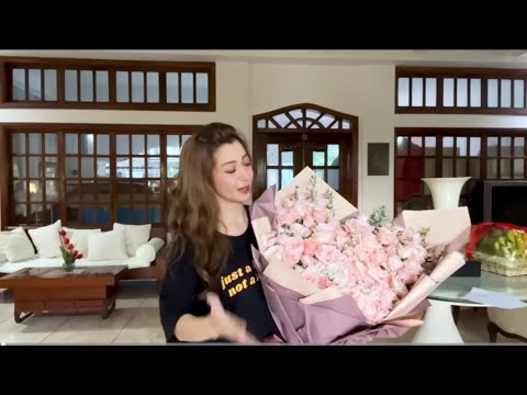 UNBOXING GIFTS (na may triple prank)