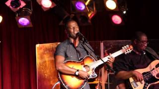 Brian McKnight Performing &quot;Sweeter&quot; Live at B.B. Kings in NYC 5/19/13