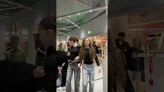 What is happened to Zahide 😅 @𝐙𝐀𝐇𝐈𝐃𝐄 @𝐏𝐀𝐔𝐋𝐈𝐍𝐄 𖣂 @𝐁𝐞𝐫𝐤𝐚𝐲#short#short#este_fanija