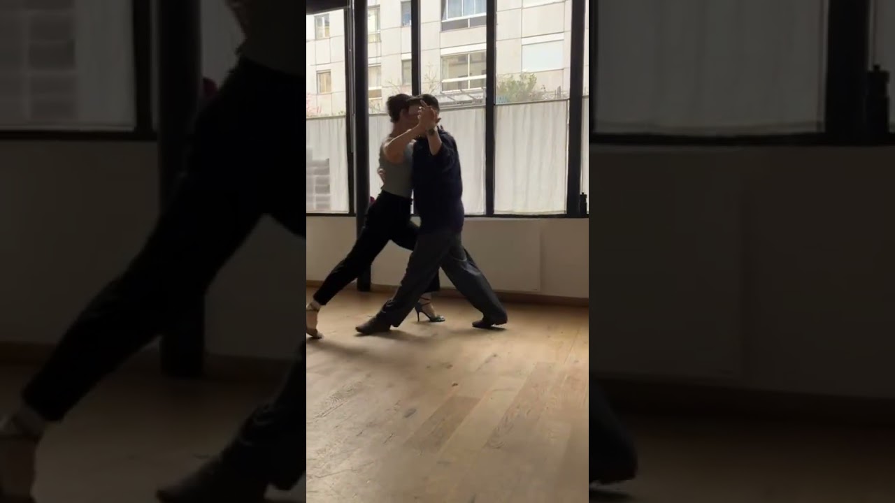 Simple alterations in linear walking steps with Veronica Toumanova and Asya Moiseeva