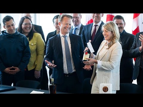 Ιστορική συμφωνία Καναδά-Δανίας για τον τερματισμό του «Πολέμου του Ουίσκι»