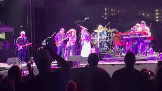 Never Make Your Move Too Soon - Bonnie Raitt w/ Derek, Susan &amp; Gabe - Miramar Beach - 5/2/25