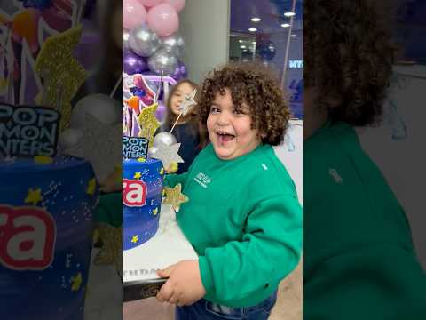 سرق الكيك 😱 #المشهور_الصغير #المراه #funny #fyp #subscribe #shorts #shortvideo #youtubeshorts