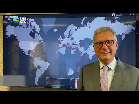 Landrat Wolfgang Spelthahn besucht die FHM in Düren