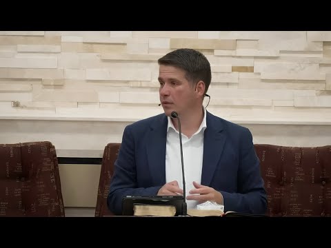 Cristi Boariu - Câtă vreme vrei să mai ascunzi gunoiul sub preș?