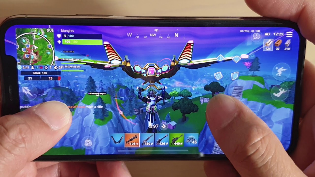 iPhone 11 Pro: Graphic Quality and Performance Test With Fortnite Gameplay
