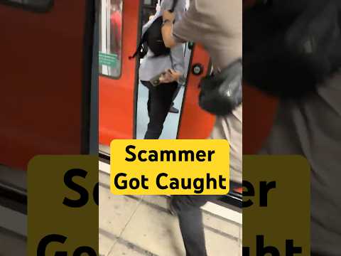 ❌Scammer Got Caught Just Before He tried to Escape #Pickpockets #scammers #Barcelona #Metro #Danger