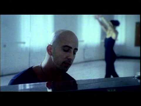 Dobrády Ákos - Te vagy a hangszerem