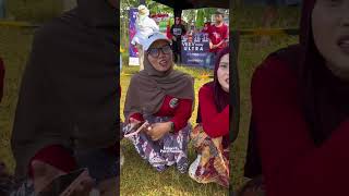 Download lagu Waiting for the handsome Hela, my friend 😂 mp3