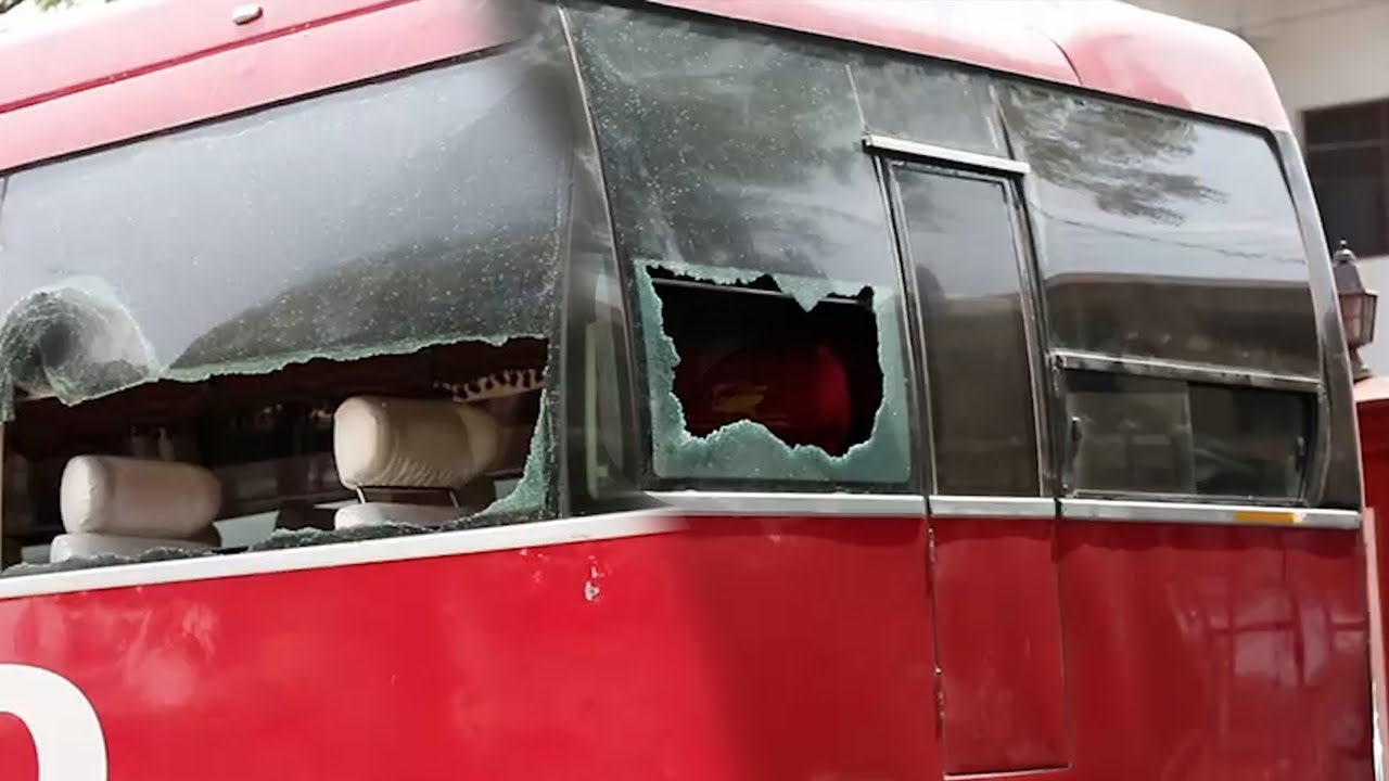 Several injured as Techiman residents attack Otumfuo’s buses- drivers recount