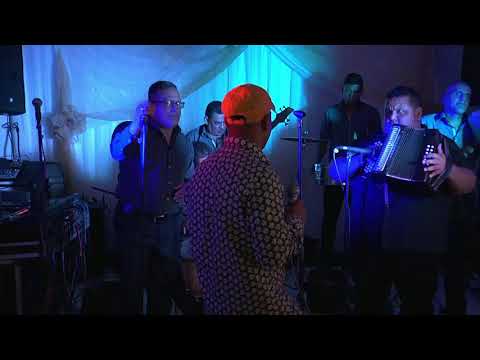 EL DOBLE DE MIGUEL MORALES ME DOMINA EL AMOR 720