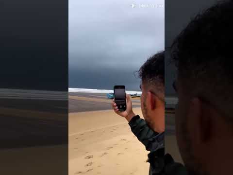 Jovem Registra Tsunami Se Aproximando Da Costa Em Laje da Jaguaruna (SC) #tsunami #ciclone