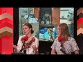 Oekraïense Anna Desaunois zamelt goederen voor vluchtelingen Chmelnitski