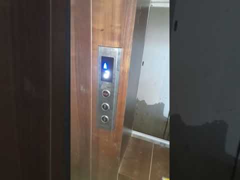 Dumbwaiter Lift