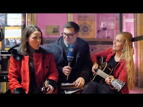 Suchtpotenzial und Christian Meyer in der Bushaltestelle - Crazy Interview | HumorZone Dresden | MDR