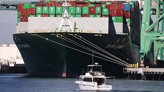 West Coast Dockworkers Extend Negotiations