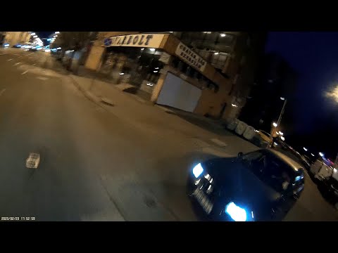 Hátsó kerekemet fél méterrel odébb lökte - Pushed my rear wheel half a meter away