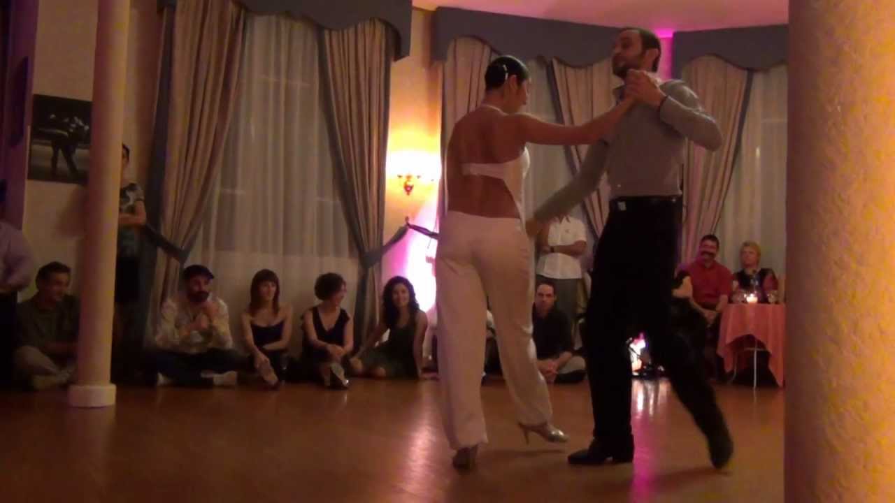 Bruno Tombari y Mª Angeles Caamaño viernes 07 12 12 Baztango 8