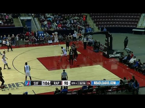 Delon Wright with 7 Assists against the Skyforce