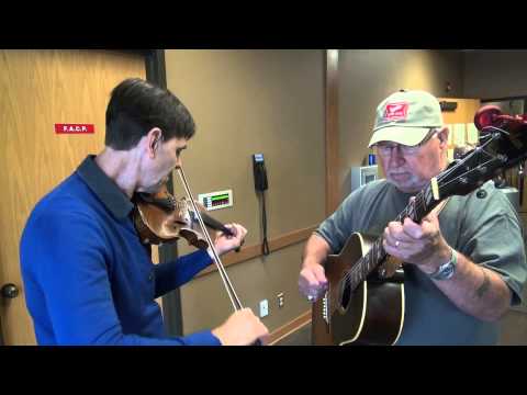2015-07-25 Warm up - John Francis - 2015 Columbia Gorge Fiddle Contest - Stevenson, WA