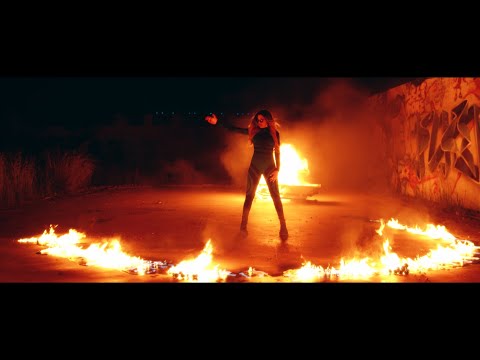 Nya de la Rubia ft. Barroso - FUEGO