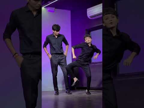 Dhum tak Dhum tak ♥️ #shivchauhan #dance #trending #viral #shorts