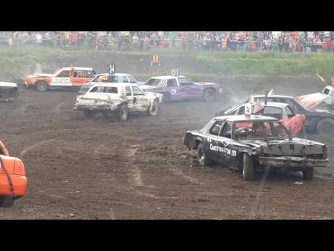 2016 gander demolition derby 1st big car heat