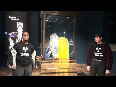 Activists throw food at Britain's Crown Jewels | AFP
