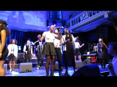 Zo! Gospel Choir ft. ZO! Gospel Choir Junior  - Man in the Mirror (Paradiso)