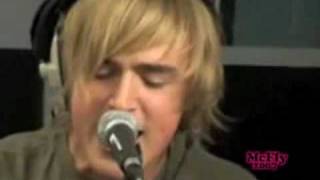 McFly - I Kissed A Girl (Radio One Live Lounge)