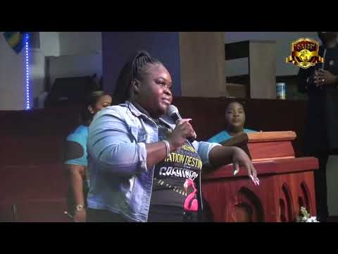 Brunay Clarke & GGPT: Independence Sunday P&W. "I Give You Praise , If You Came To Praise him......