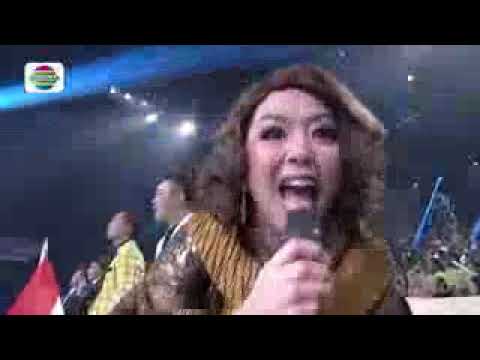 Oo Junjunan Laka Laka   ZASKIA GOTIK goyang panggung DA Asia 4 dengan LANANGE JAGAD small