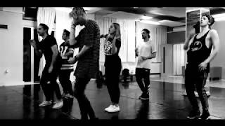 LINA MAYER - &quot; Don&#39;t leave me now&quot;  (Behind the scenes)