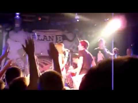 vidmo org Johnyboy ft Elvira T  434188 1