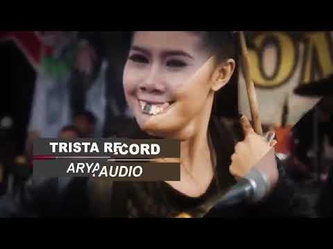 Tasya rosmala ft jihan audy