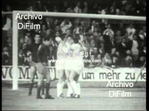 DiFilm - Slovan Bratislava vs Barcelona - European Cup 1969
