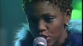 'Apparently Nothing' performed live by the Brand New Heavies.