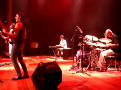 Ellen Oléria e banda - Santana