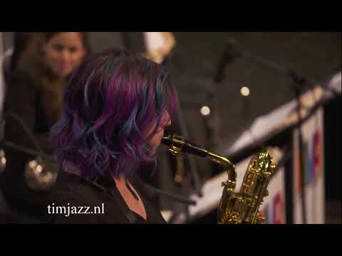 The DIVA Jazz Orchestra by Sherrie Maricle -  I Want To Live
