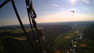 preview picture of video 'Gleitschirmabendflug in Oberemmendorf am 22 06 2014'