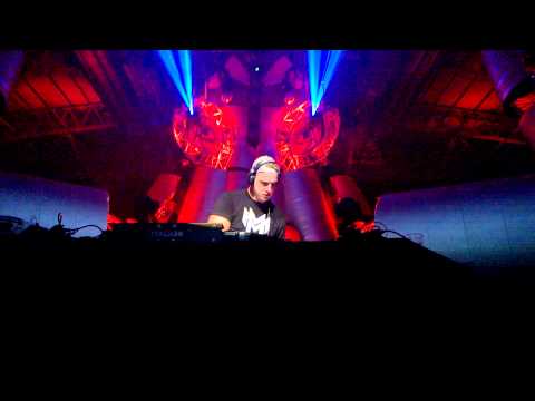 Radical Redemption Played "Act Of Rage - Mutilation" @ Q-BASE 2014 (13.09.14)