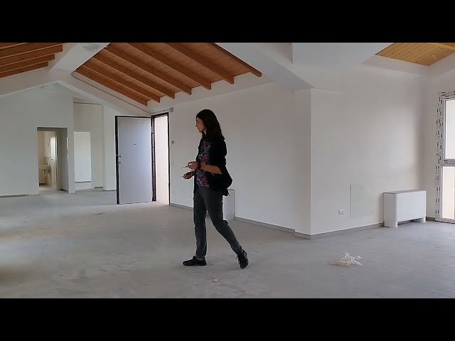 COD 2559 VENDESI LOCALE COMMERCIALE