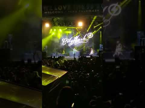 Cityflash ft. Laura-Ly - Dont Leave Me live@tallinn