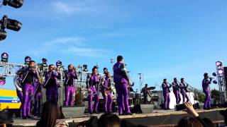 Banda carnaval El que se enamora pierde tocando en santa maria CA